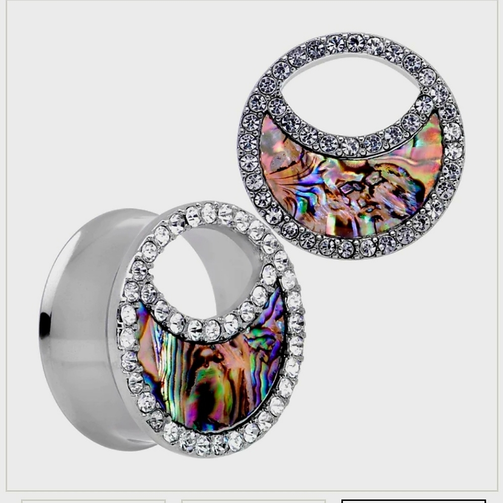 0g 8mm Crescent Moon Sea Shell Plugs